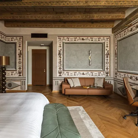 The House 14 Hotel 5*