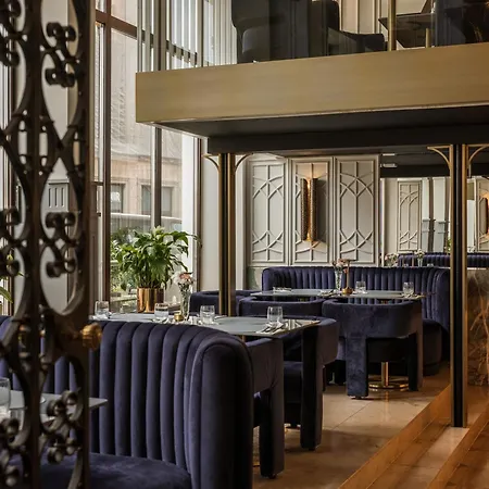 The House 14 Hotel